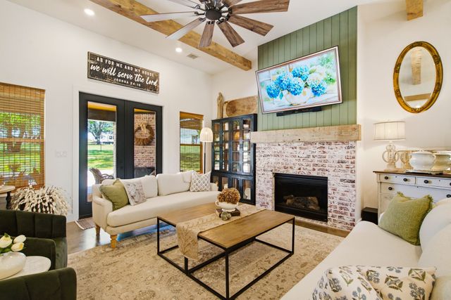200 Greene Road, Weatherford, TX 76087