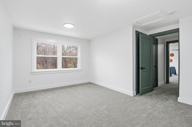 420 OAKLAND DR, Downingtown, PA 19335