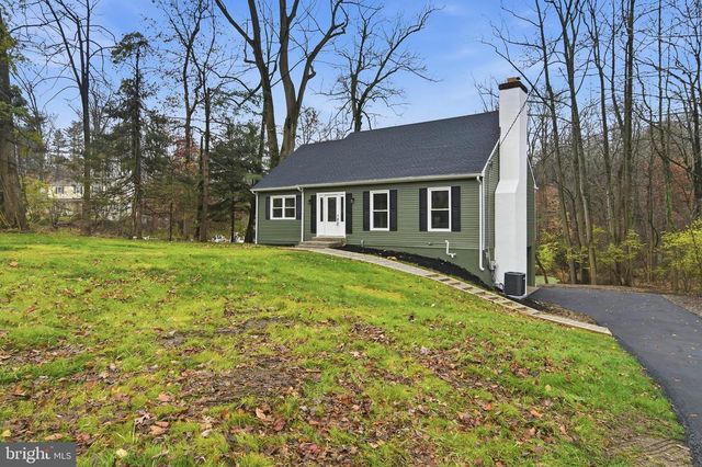 420 OAKLAND DR, Downingtown, PA 19335