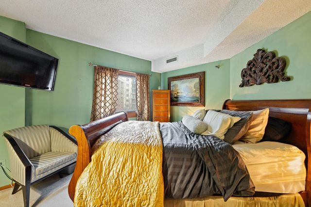 1225 Lasalle Avenue 501, Minneapolis, MN 55403