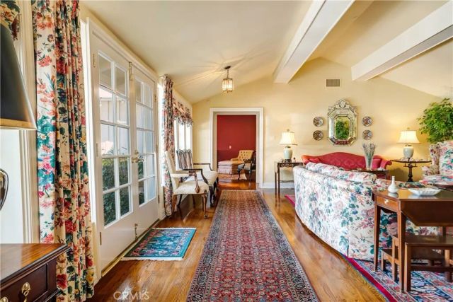 17420 Rancho, Encino, CA 91316