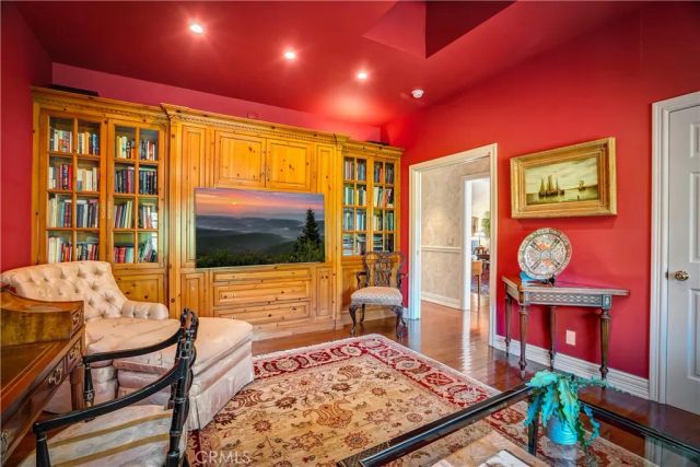 17420 Rancho, Encino, CA 91316