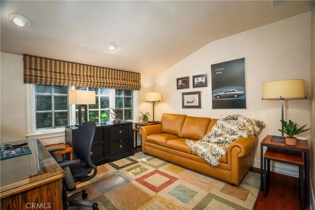 17420 Rancho, Encino, CA 91316