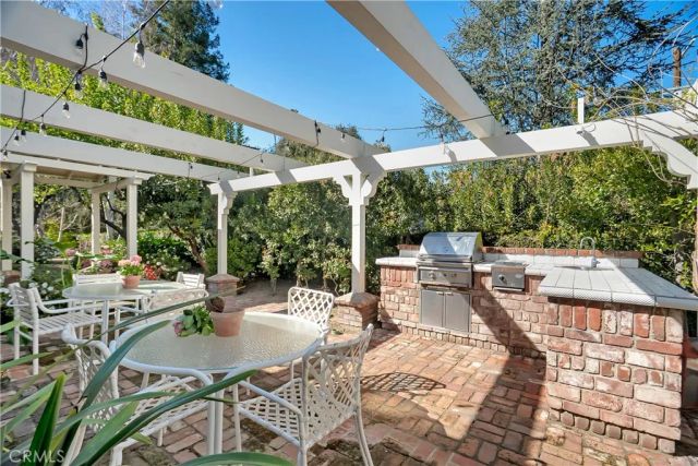 17420 Rancho, Encino, CA 91316