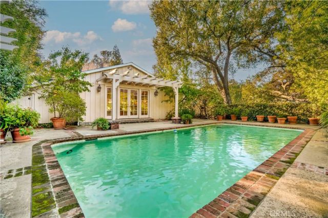 17420 Rancho, Encino, CA 91316