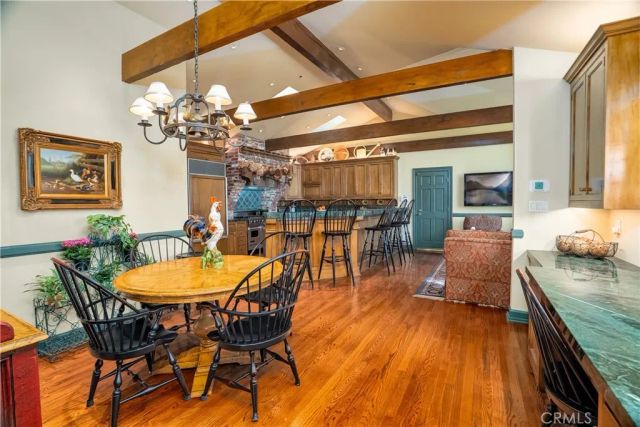 17420 Rancho, Encino, CA 91316