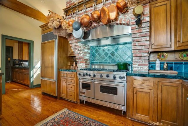 17420 Rancho, Encino, CA 91316