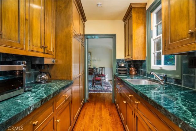 17420 Rancho, Encino, CA 91316