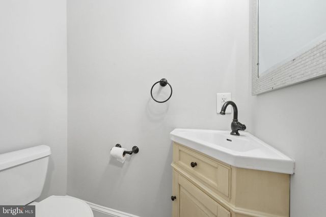 320 3RD AVE, Quantico, VA 22134