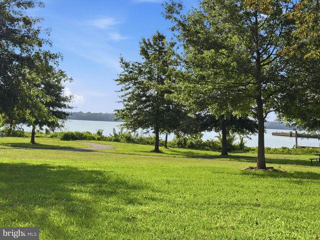 320 3RD AVE, Quantico, VA 22134