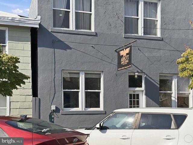 320 3RD AVE, Quantico, VA 22134
