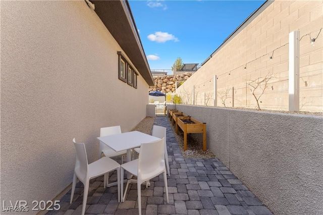 733 Aberdeen Tartan Street, Las Vegas, NV 89138