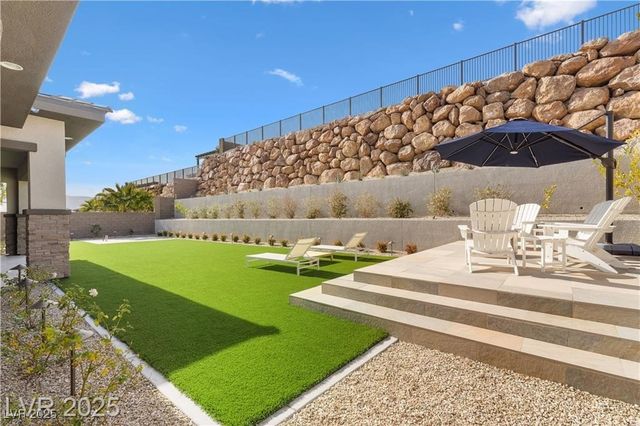 733 Aberdeen Tartan Street, Las Vegas, NV 89138