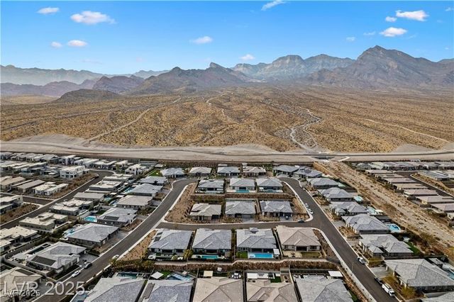 733 Aberdeen Tartan Street, Las Vegas, NV 89138