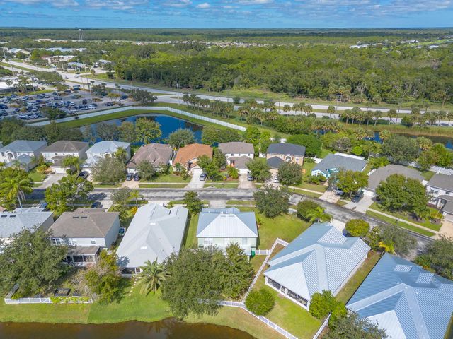 216 Stony Point Drive, Sebastian, FL 32958