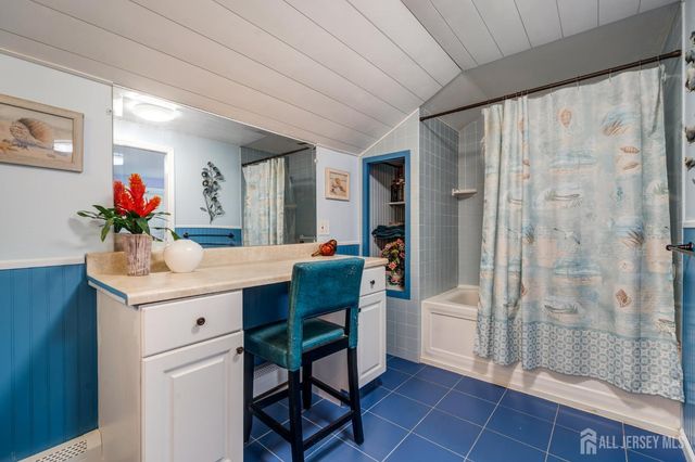 65 Griggs Drive, South Brunswick, NJ 08810