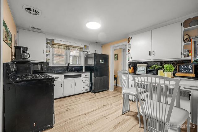 65 Griggs Drive, South Brunswick, NJ 08810