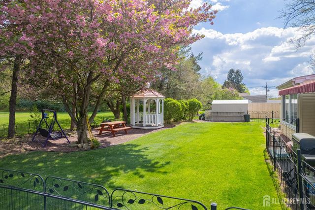 65 Griggs Drive, South Brunswick, NJ 08810