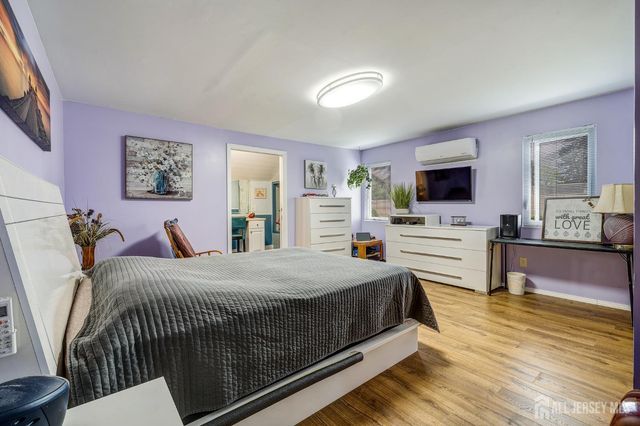 65 Griggs Drive, South Brunswick, NJ 08810