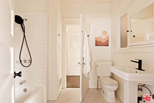 2217 Marathon Street, Los Angeles, CA 90026