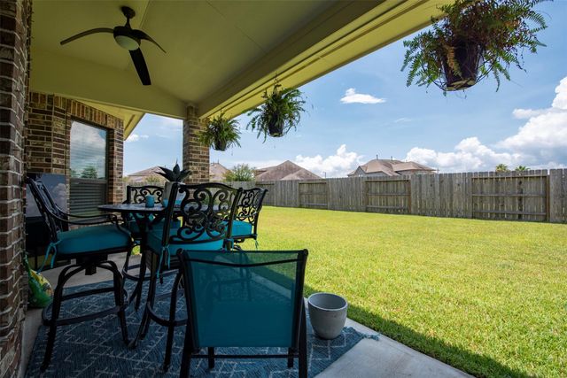 2817 Cumberland Drive, Texas City, TX 77568