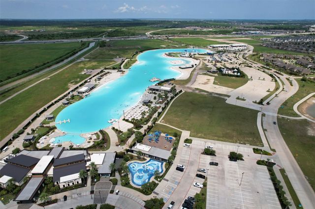 2817 Cumberland Drive, Texas City, TX 77568