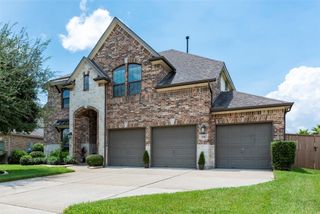 2817 Cumberland Drive, Texas City, TX 77568