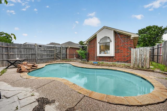 1701 Briargrove Drive, Mesquite, TX 75181