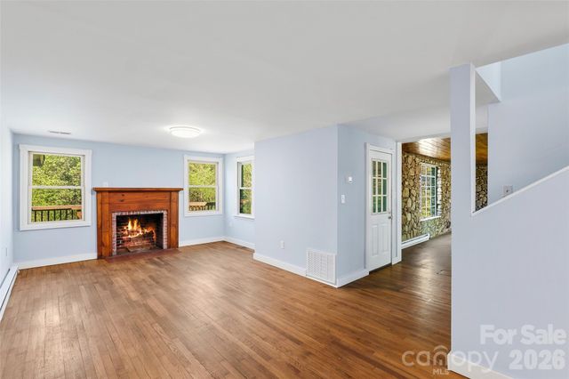 112 Candler School Road, Candler, NC 28715
