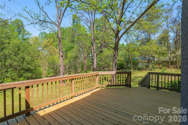 112 Candler School Road, Candler, NC 28715