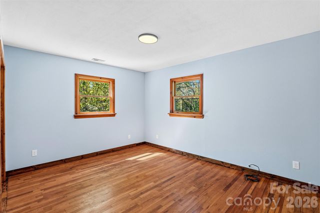 112 Candler School Road, Candler, NC 28715