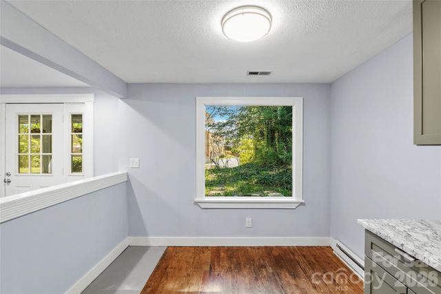 112 Candler School Road, Candler, NC 28715