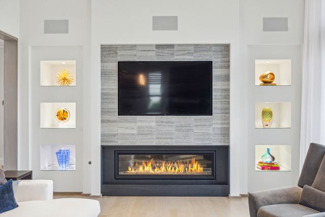 411 Woodland Court, Glenview, IL 60025