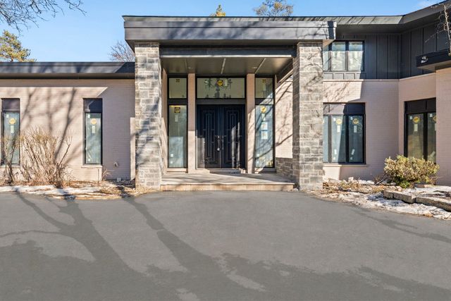 411 Woodland Court, Glenview, IL 60025