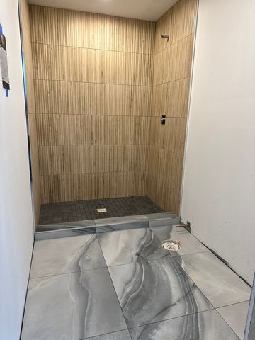 411 Woodland Court, Glenview, IL 60025