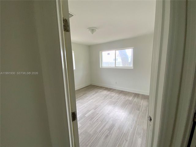 2840 NW 8th St, Fort Lauderdale, FL 33311