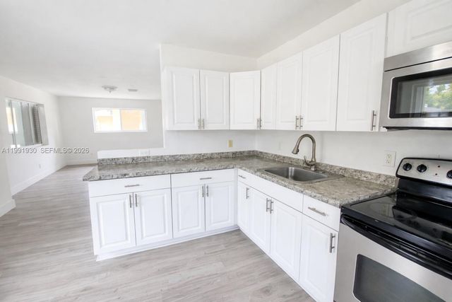 2840 NW 8th St, Fort Lauderdale, FL 33311