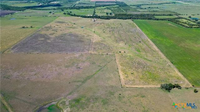 555 and 559 Bylerpool Road, Kingsbury, TX 78638