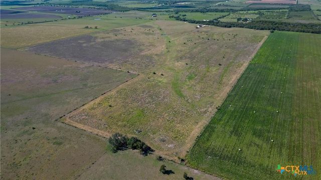 555 and 559 Bylerpool Road, Kingsbury, TX 78638