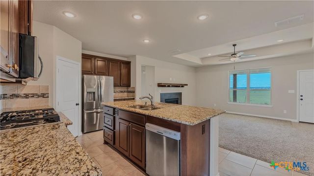 555 and 559 Bylerpool Road, Kingsbury, TX 78638