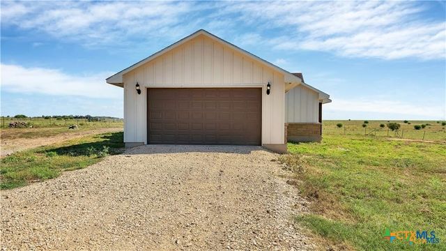 555 and 559 Bylerpool Road, Kingsbury, TX 78638