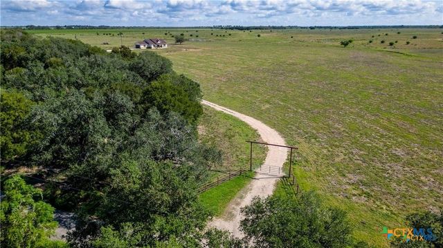 555 and 559 Bylerpool Road, Kingsbury, TX 78638