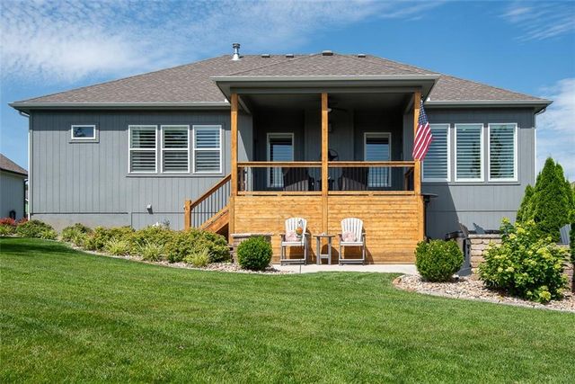 6627 McCormick Drive, Shawnee, KS 66226