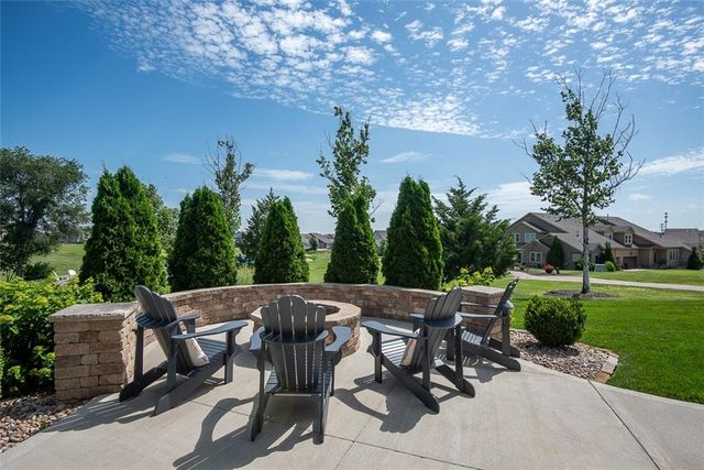 6627 McCormick Drive, Shawnee, KS 66226