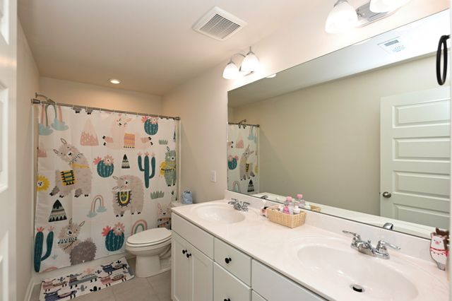 522 Red Barn Way, Mount Juliet, TN 37122