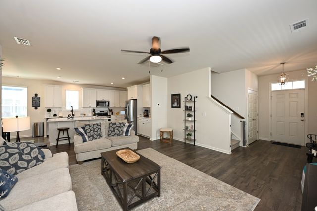 522 Red Barn Way, Mount Juliet, TN 37122