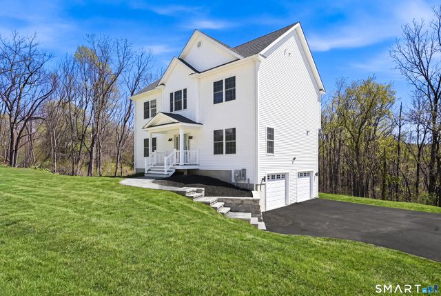 218 Quaker Farms Road, Oxford, CT 06478