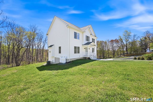 218 Quaker Farms Road, Oxford, CT 06478