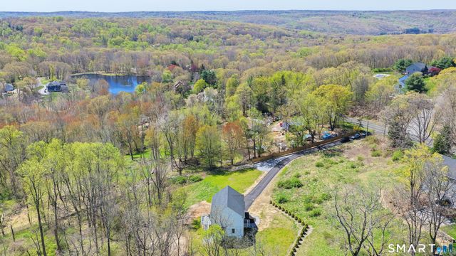 218 Quaker Farms Road, Oxford, CT 06478