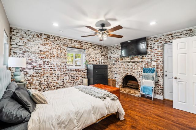 2623 Freebridge Street, Redding, CA 96001